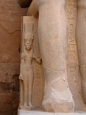 Fotos Statuen am Luxor Tempel