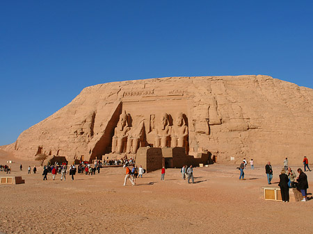 Tempel mit Himmel