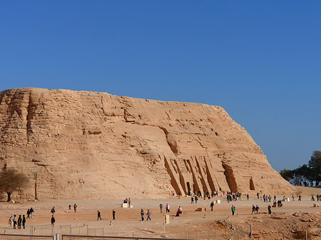 Tempel mit Himmel Fotos