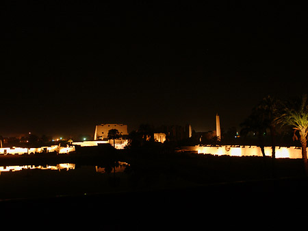 Foto Karnak Tempel bei Nacht