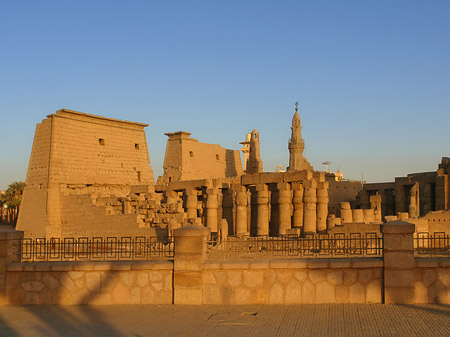 Luxor Tempel bei Sonnenuntergang Foto 