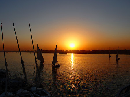 Schöner Sonnenuntergang Fotos