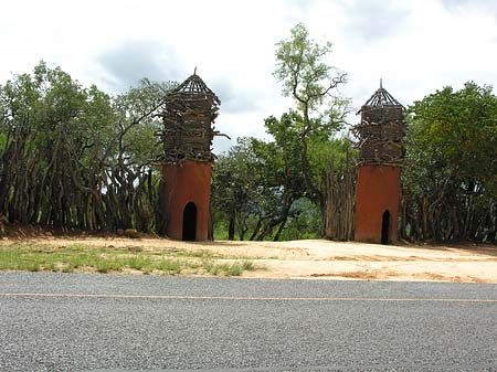 Straßenränder Fotos