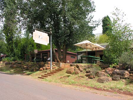 Straßenränder Fotos